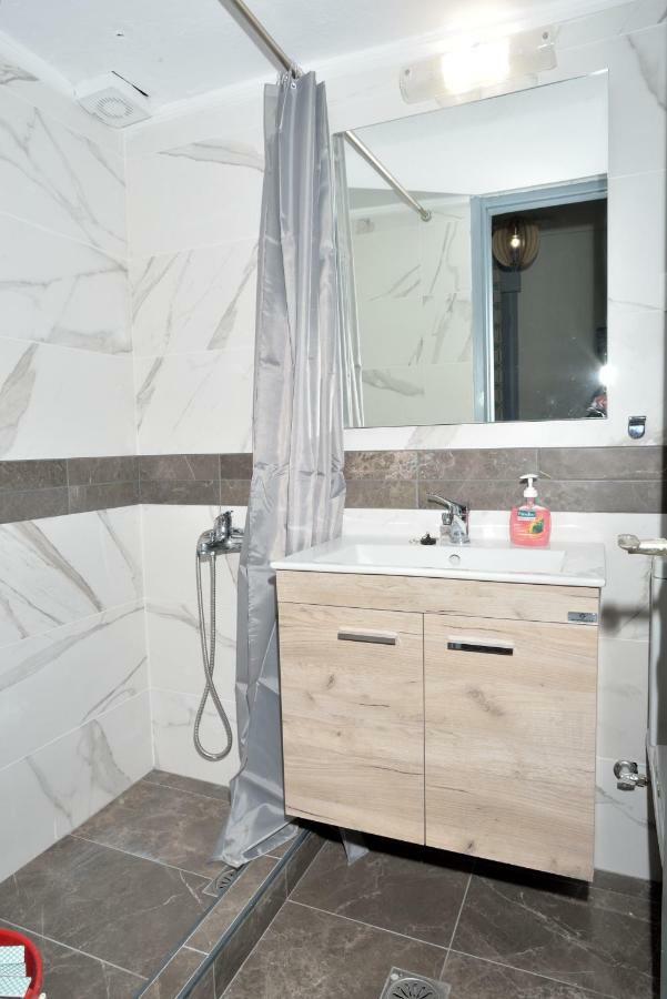 Deluxe Seaside Apartment Konstantinidis نيا بوتيدايا المظهر الخارجي الصورة