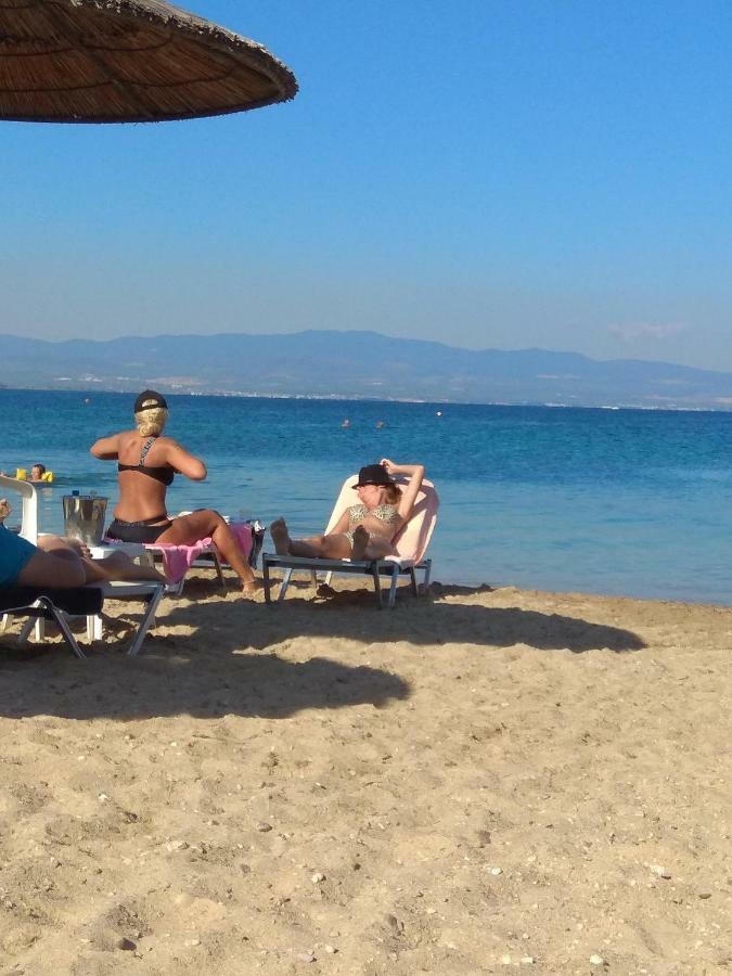 Deluxe Seaside Apartment Konstantinidis نيا بوتيدايا المظهر الخارجي الصورة